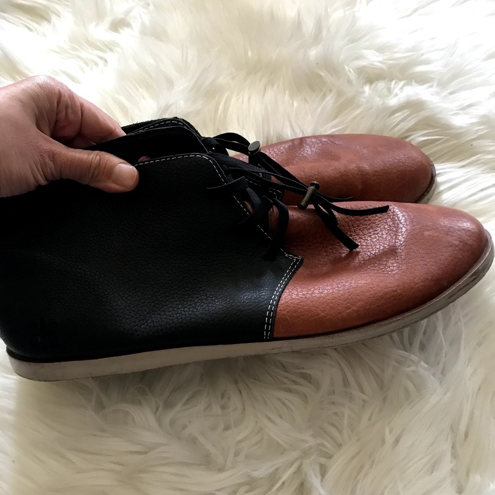 Brother Roland + Royal Elastics brand:Royal Elastics Color: Russet & Black sz 11